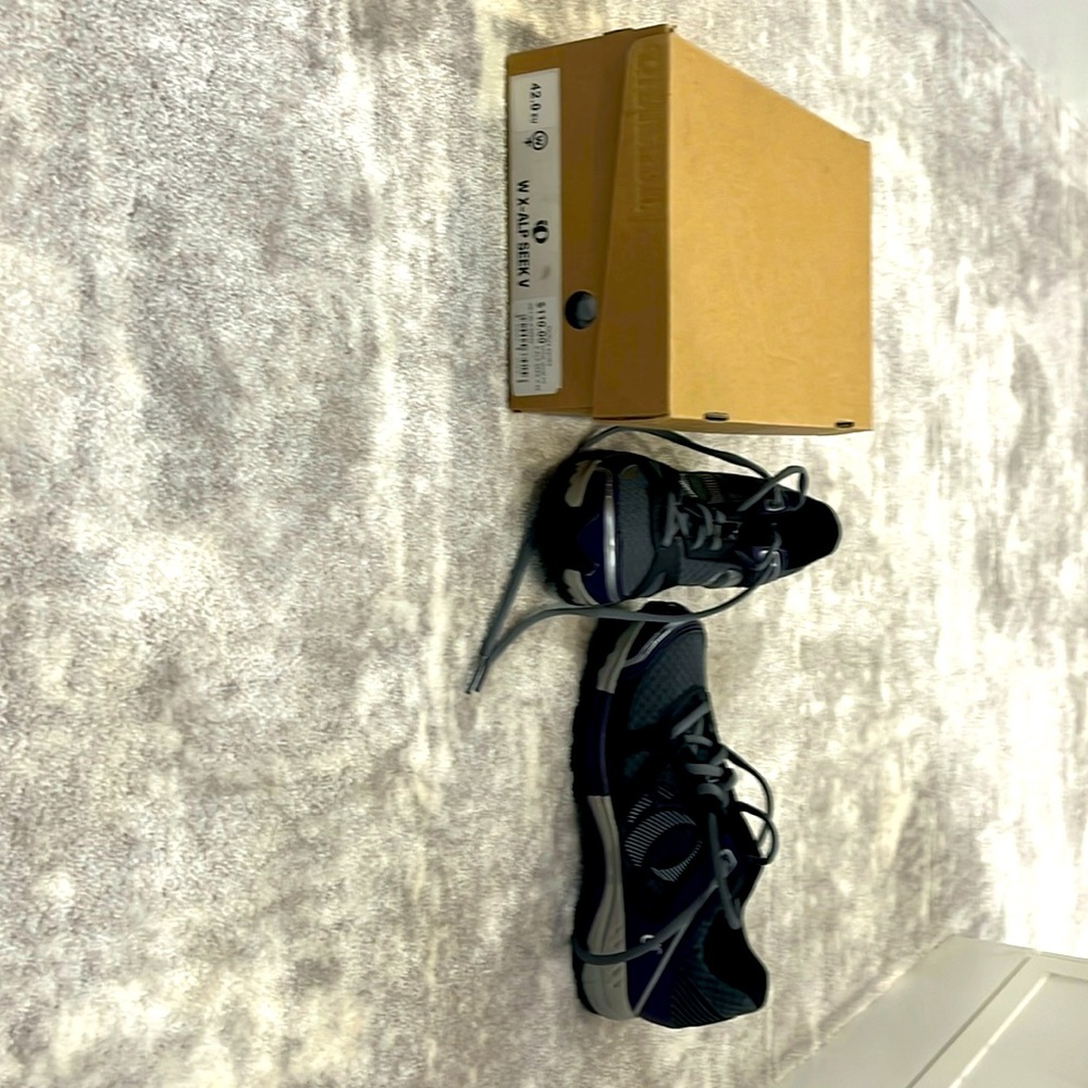 Brand new nWT cycle shoes